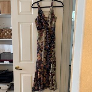 Cinq à Sept Multicolor Leaf Print Maxi Dress Sz 6